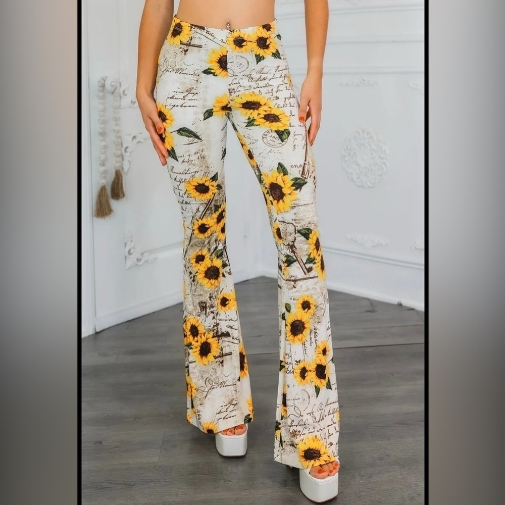 Floral Sunflower Print Flare Pants - Picture 3 of 6